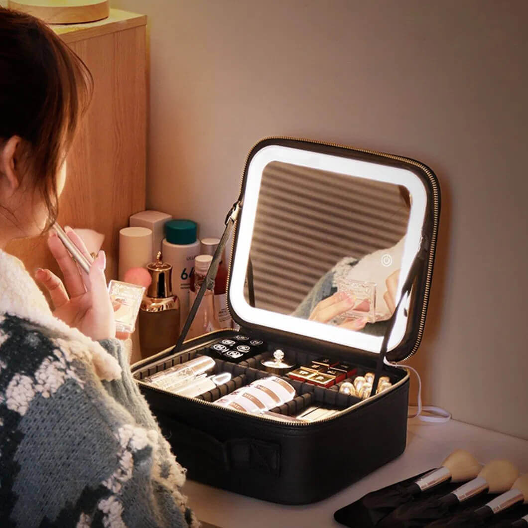 Putni neseser – torba za šminku sa LED ogledalom